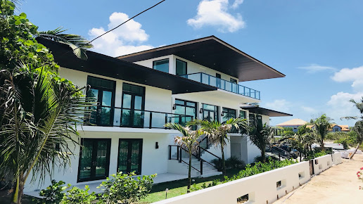 Tropical Residence Impact Exterior